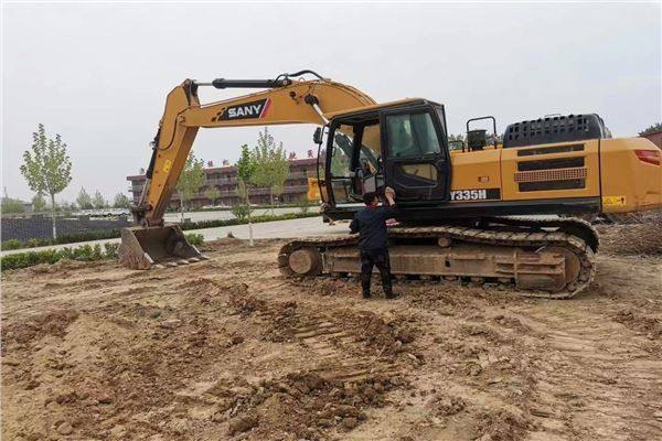 新乡县挖掘机学校